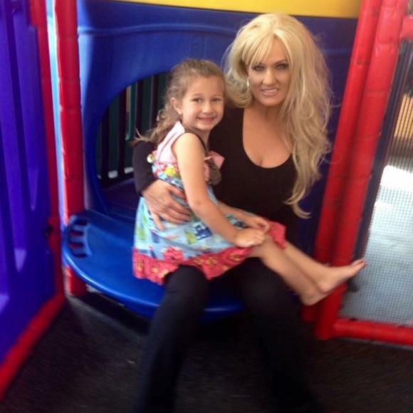 #1 ❤️ Meet Your Posher, Melinda ❤️ Posh Ambassador ❤️ - Picture 6 of 8